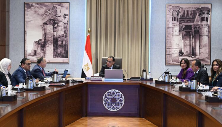 مدبولي يوجه ببدء حوار مجتمعي على وثيقة السياسات الضريبية لمصر 2024 -2030