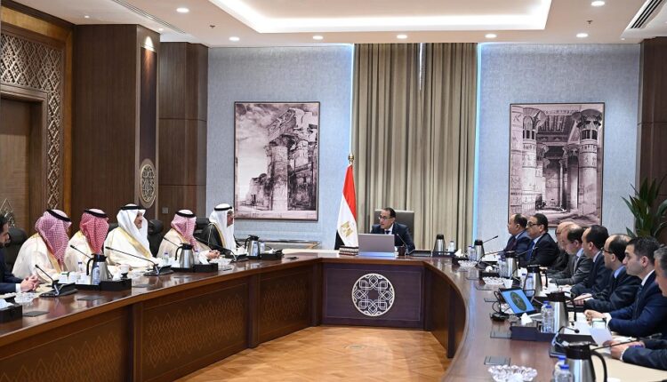 مصر تجري مفاوضات مع مسئولين سعوديين لضخ استثمارات جديدة في عدد من القطاعات