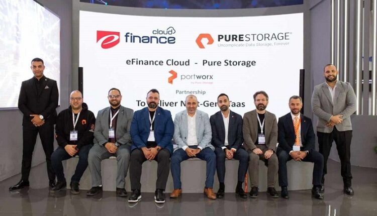 شراكة بين إي فاينانس وPure Storage لتقديم حلول تخزين البيانات