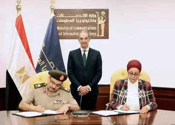 وزير الاتصالات يشهد توقيع بروتوكول بين إدارة نظم المعلومات للقوات المسلحة وITI  لتدريب المجندين