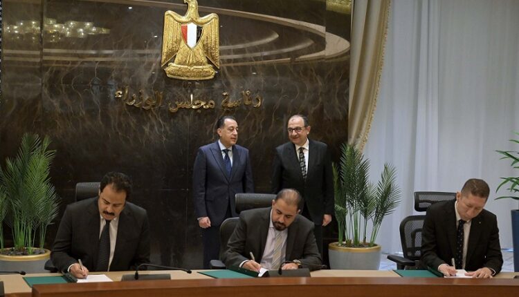 مشروعان لإنتاج ألياف الفيبربوليستر واللباد الصناعي عبر إعادة تدوير المخلفات باستثمارات 1.7 مليار جنيه
