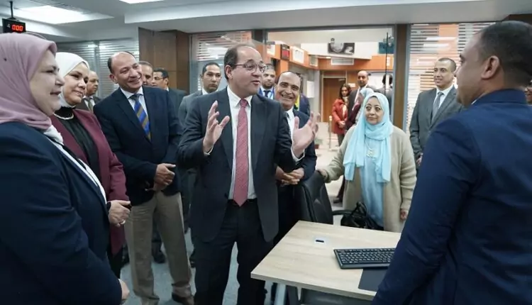 وزير المالية يتابع ميدانيا تطبيق حزمة التسهيلات بالمراكز والمأموريات الضريبية