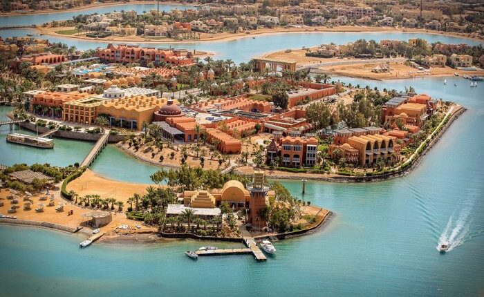 الجونة تحقق مبيعات بقيمة 11.8 مليار جنيه 2024 بارتفاع 63.8%.. وتخطط لتسليم 410 وحدات في 2025