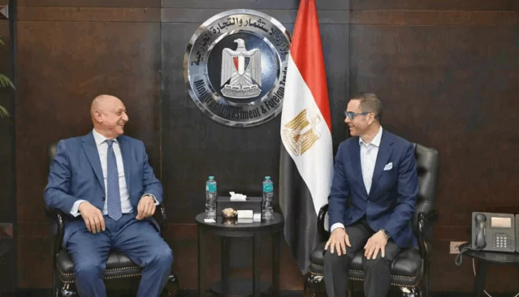 الخطيب يدعو أبل لإقامة أول متجر رسمي (Apple Store) في مصر