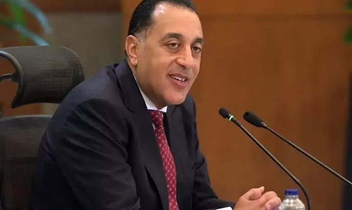 مدبولي: أداء الاقتصاد المصري صامد رغم الأزمات.. والدولة ملتزمة بسداد مستحقاتها حتى يوليو 2026