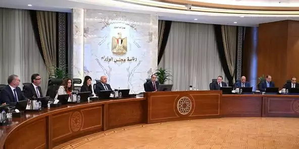 رئيس الوزراء: مستمرون في تأمين احتياجات البلاد من السلع والغاز رغم تصاعد التوترات الإقليمية