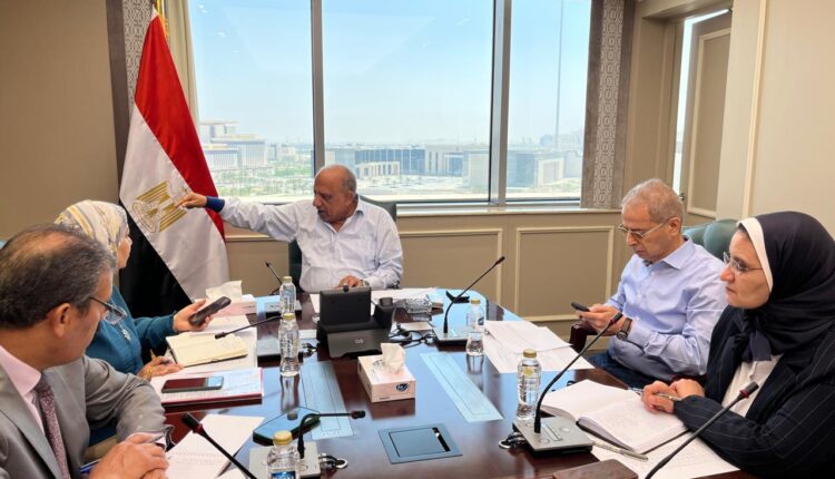 وزير الكهرباء يوجه برفع درجة الاستعداد لضمان استقرار الشبكة الكهربائية
