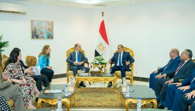 خلال اللقاء