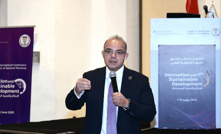 د.فربد: التكنولوجيا تقلل تكلفة الاستحواذ وتحافظ على العملاء بالأنشطة غير المصرفية