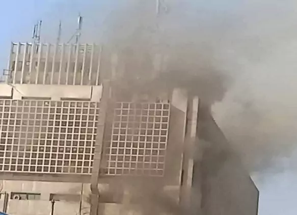 مسؤول بقطاع الاتصالات: انقطاع الكهرباء للسيطرة على حريق السنترال أحد أسباب تعطل الخدمات