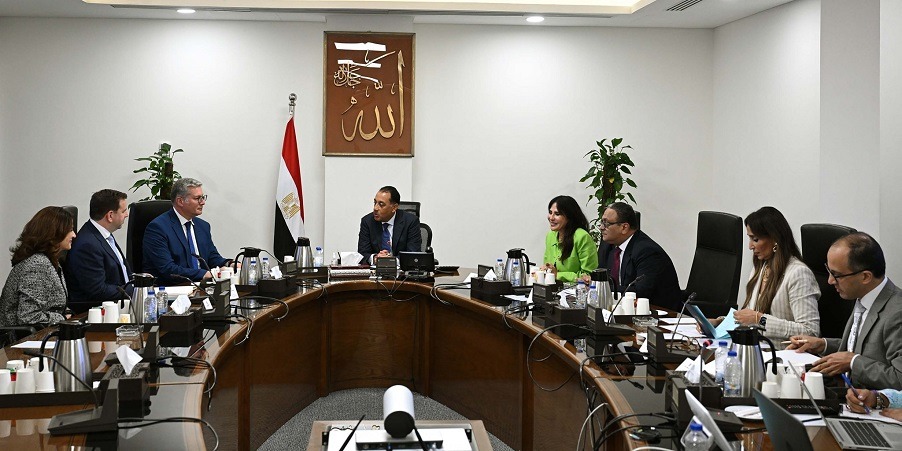شل العالمية تتطلع لزيادة استثماراتها في مصر بالتعاون مع بعض الدول الخليجية