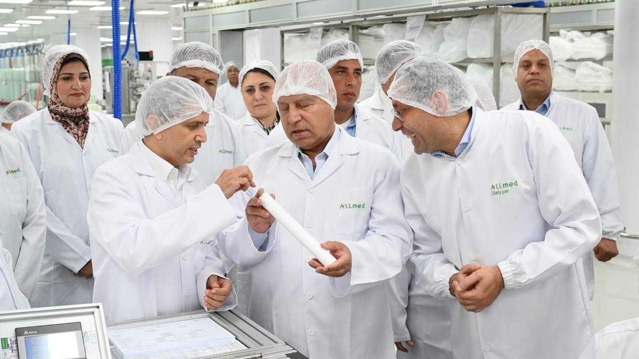كامل الوزير يتفقد 3 مصانع كبرى بمدينة 6 أكتوبر ويؤكد: الصناعة قاطرة التنمية ومضاعفة فرص العمل أولوية
