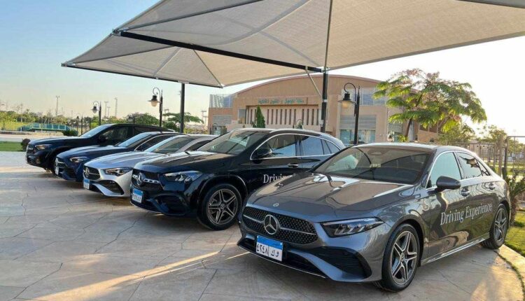 «عز العرب ستار» تفتتح مركز لتجربة قيادة سيارات مرسيدس- بنز في الرحاب