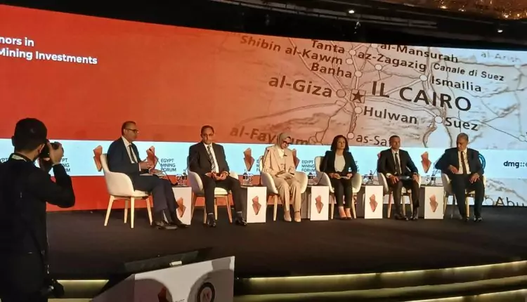 نائب محافظ الوادي الجديد: إطلاق أكبر مشروع لتصنيع الفوسفات باستثمارات 1.2 مليار دولار خلال 3 سنوات