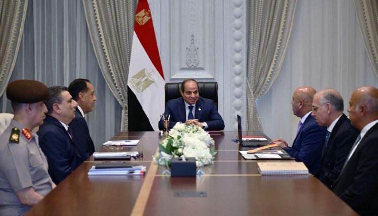 الرئيس السيسي: تسريع تنفيذ المحاور اللوجستية التنموية لربط مناطق الإنتاج بالموانئ البحرية