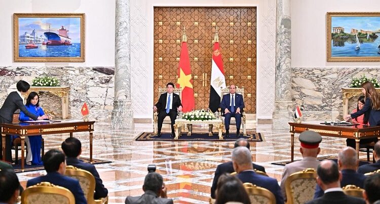 مصر توقع مذكرة تفاهم لتعميق التعاون في التنمية الاقتصادية والتجارة المستدامة مع فيتنام