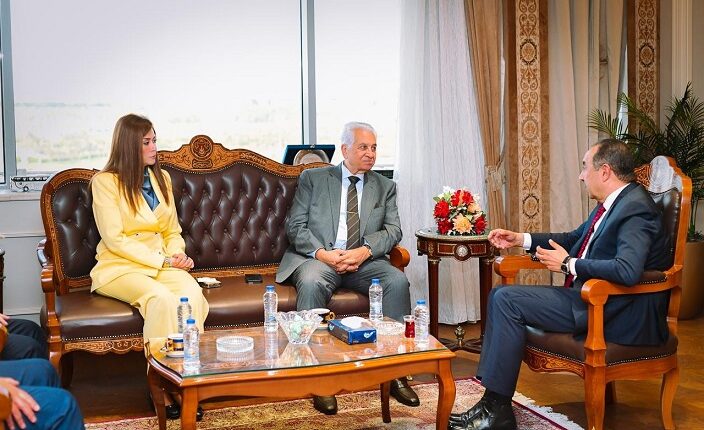 وزير قطاع الأعمال: الاستثمار في رأس المال البشري ركيزة أساسية لنجاح خطط الإصلاح