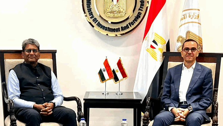 الخطيب يبحث زيادة الاستثمارات الهندية وتعزيز التعاون التجاري وفتح قنوات جديدة للشراكات