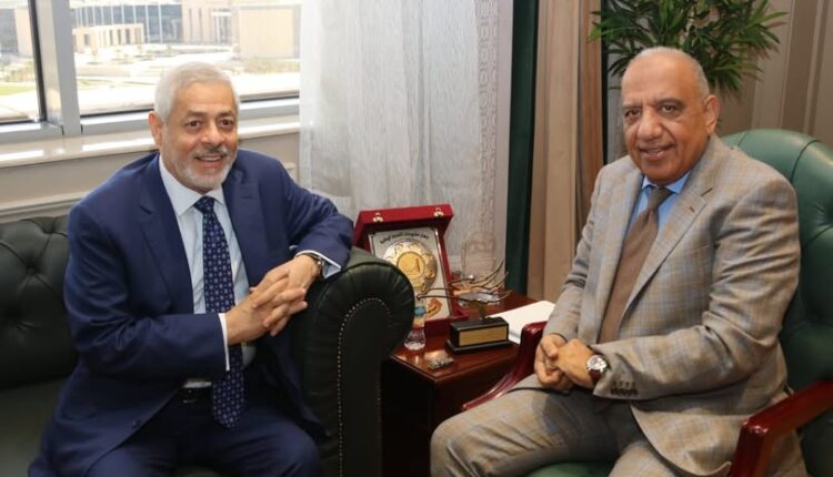 وزير الكهرباء يبحث مع AMEA POWER الإماراتية التعاون بالطاقة المتجددة والتوسع في محطات التخزين