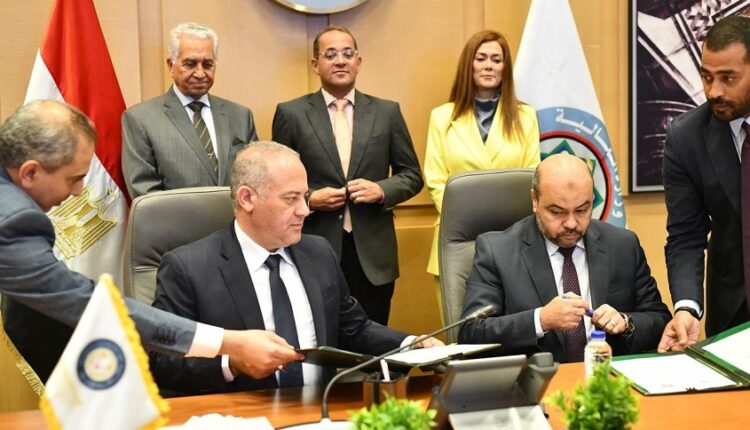 بروتوكول تعاون بين "المالية" و"الأكاديمية العربية للعلوم الإدارية" لتطوير كوادر الوزارة