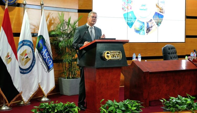 المهندس كريم بدوي وزير البترول والثروة المعدنية