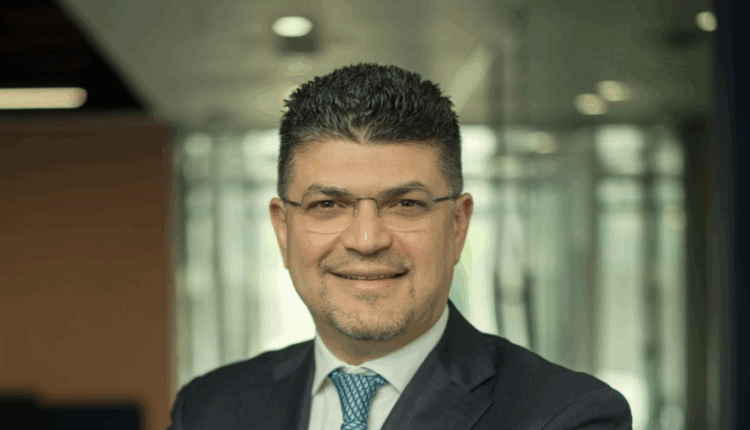 ستاندرد تشارترد يتوقع انخفاض سعر الفائدة على الجنيه إلى 19.25% بنهاية 2025