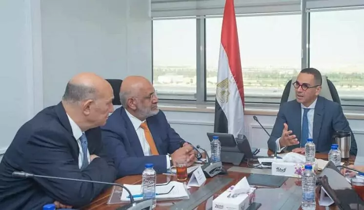 الخطيب: الحكومة تواصل تنفيذ حزمة إصلاحات لتعزيز الثقة الاستثمارية بدعم التقدم في المسار الضريبي