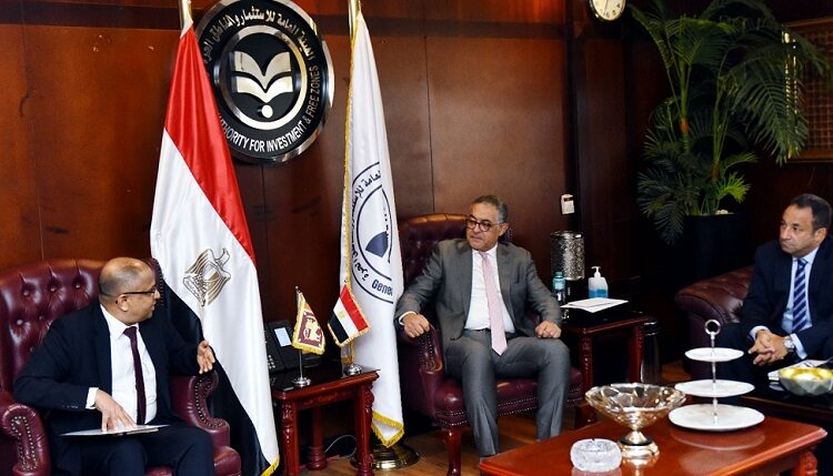 مصر تبحث مع سريلانكا تعزيز التعاون الاستثماري في قطاع النسيج والملابس الجاهزة