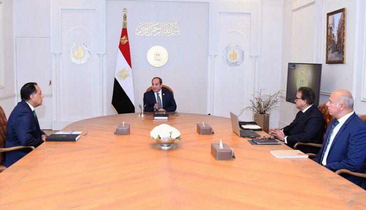 الرئيس السيسي: سرعة الانتهاء من مشروع قانون تنظيم إقامة المنشآت الطبية الخاصة