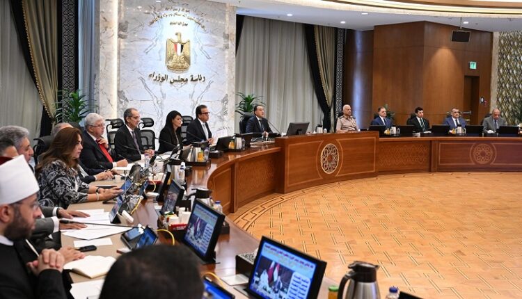 الحكومة تتعاقد مع دي بي السويدي لإدارة وتشغيل شبكة القطار الكهربائي السريع