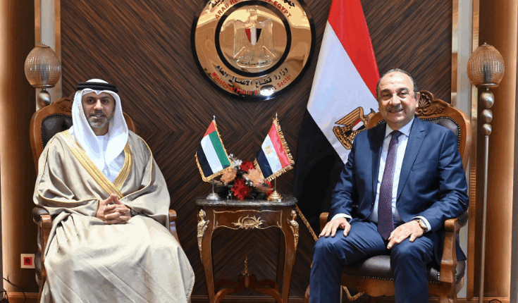 وزير قطاع الأعمال يبحث مع سفير الإمارات تعزيز التعاون الثنائي في القطاعات الصناعية والاستثمارية