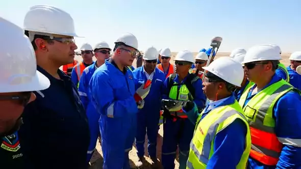 كريم بدوي: المسح السيزمي غرب أسيوط خطوة استراتيجية لجذب استثمارات جديدة في البحث عن البترول