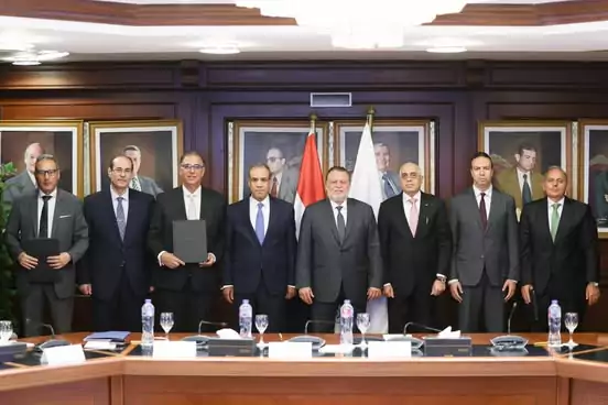 البنك الأهلي المصري يشارك في مبادرة افتح حسابك للمصريين العاملين بالخارج