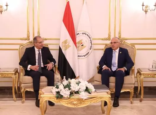 تعاون بين الاتصالات والري لتوظيف الذكاء الاصطناعي في إدارة الموارد المائية