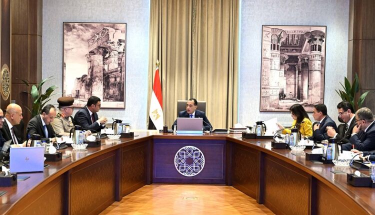 مدبولي يوجه بسرعة تسليم أكثر من 2000 وحدة بديلة لمستحقيها بجزيرة الوراق 