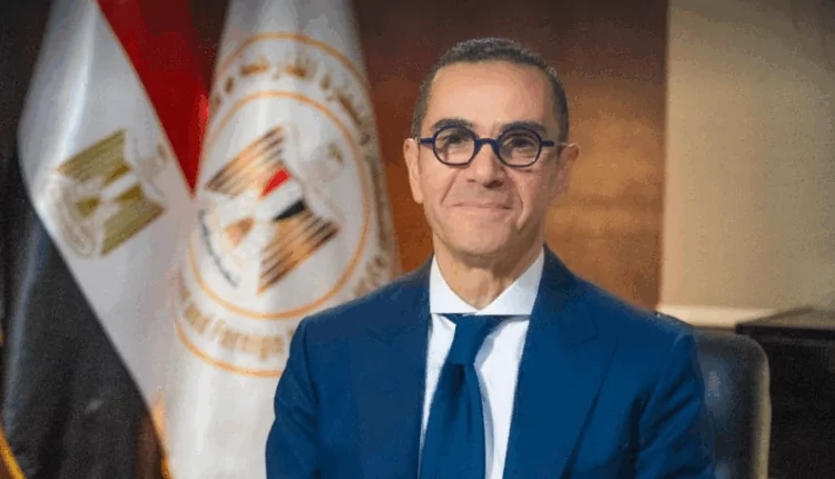 الخطيب: مصر تولي اهتماما كبيرا بتعزيز التجارة البينية بين دول كومسيك