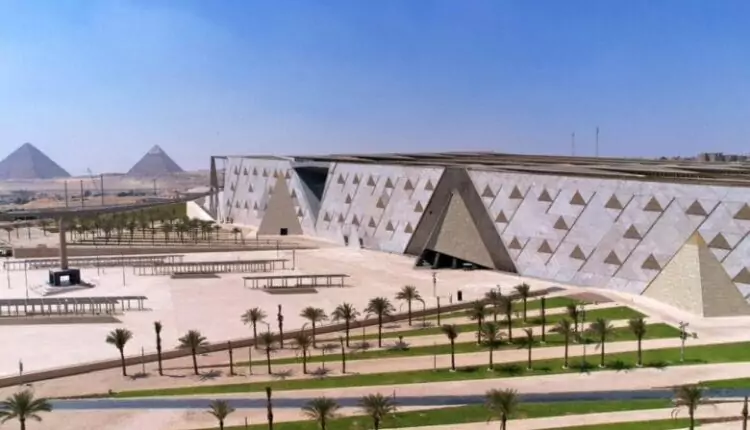 ملف.. المتحف الكبير يفتح آفاق نمو الغرف الفندقية في القاهرة