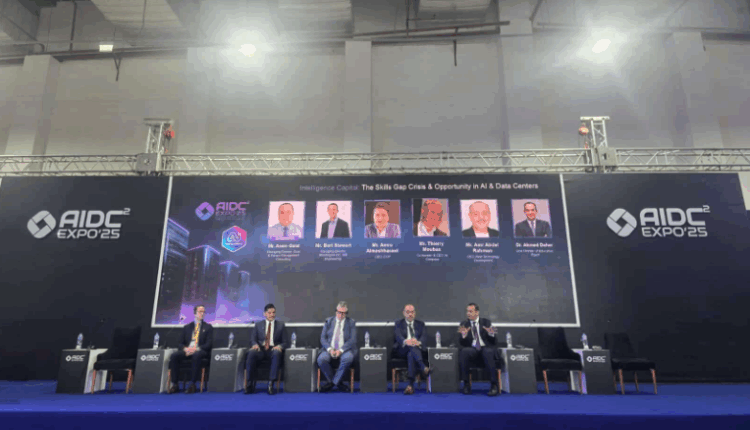 خبراء التعليم والتكنولوجيا يستشرفون فرص وتحديات سوق العمل