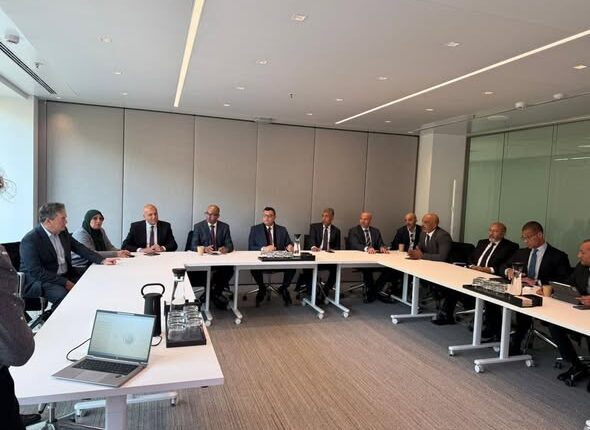 تعاون مصري–إسباني لدعم برنامج التحلية حتى 2050.. أكسيونا تبحث ضخ استثمارات بقطاع المرافق