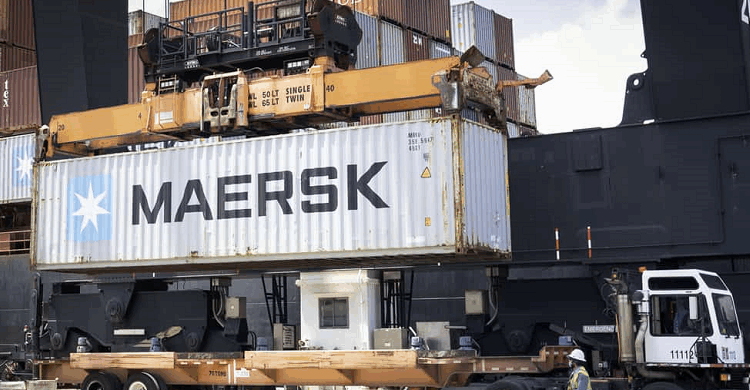 ميرسك: ندرس الموعد المناسب للعودة للإبحار عبر قناة السويس وباب المندب