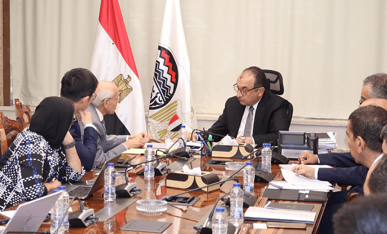 وزير قطاع الأعمال يبحث مستجدات مشروع الأمونيا الخضراء بشركة النصر للأسمدة