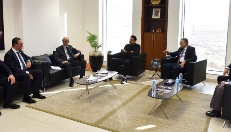 مصر تبحث مع مينهارت السنغافورية فرص الشراكة في تطوير مشروعات سياحية جديدة