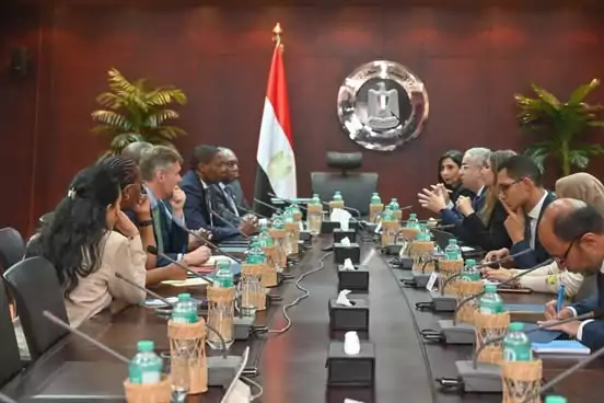 الاستثمار تبحث مع قيادات ستاندرد بنك تعزيز التعاون والتجاري بين مصر وأفريقيا