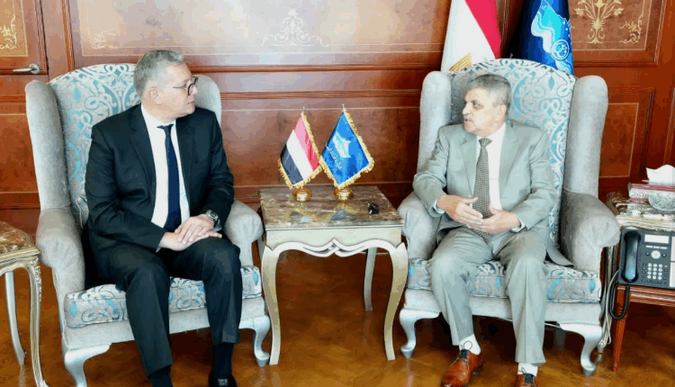 مذكرة تفاهم لتأمين إمدادات الغاز لمحطة الإسالة بقناة السويس