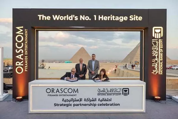 البنك الأهلي يجدد شراكته مع أوراسكوم بيراميدز لتطوير تجربة الزوار بهضبة الأهرامات