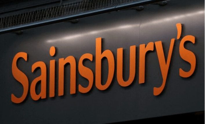 أسهم سينسبري البريطانية تهوي 4% بعد خفض السيادي القطري حصته في الشركة