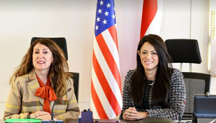 وزيرة التخطيط تناقش مع سفيرة الولايات المتحدة سبل توسيع آفاق التعاون المشترك