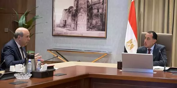 رئيس الوزراء: حريصون على تطوير قطاع الطيران ورفع جودة الخدمات بالمطارات