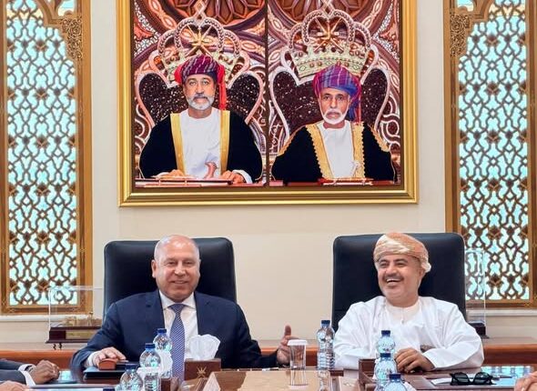 كامل الوزير: تعاون مصري عُماني لتطوير النقل والموانئ واللوجستيات