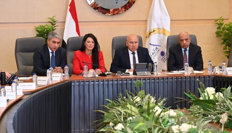 الحكومة تشكل لجنة لدراسة أسباب التشوهات الجمركية الضارة بالصناعة المحلية